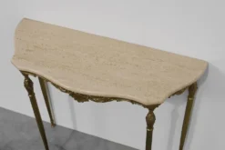 Console de style Louis XVI avec piètement en cuivre et plateau en travertin, Italie
