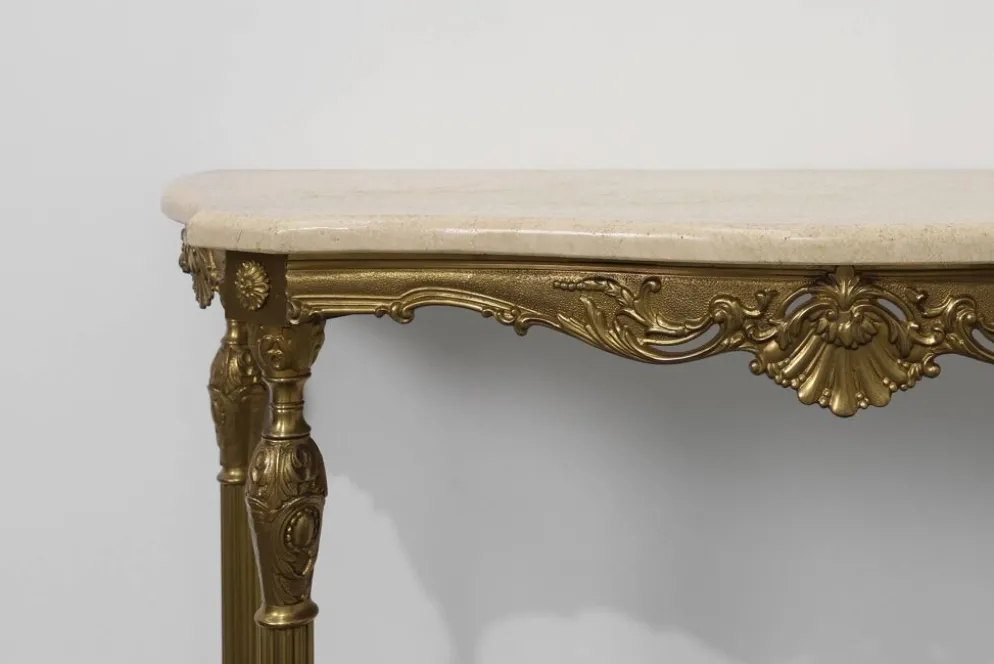 Console de style Louis XVI avec piètement en cuivre et plateau en travertin, Italie