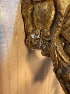Console de style Louis XVI en bois doré et sculpté