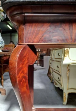 Console d’époque Restauration en acajou – Dessus de marbre – XIXe siècle