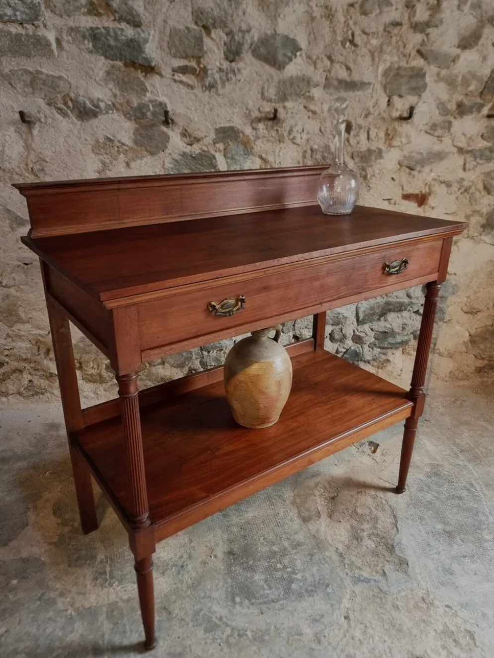 Console en acajou antique avec tiroir et étagère, table de service française, vers 1900