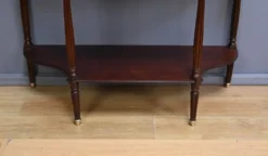 Console en acajou et marbre, époque Louis XVI – fin XVIIIe