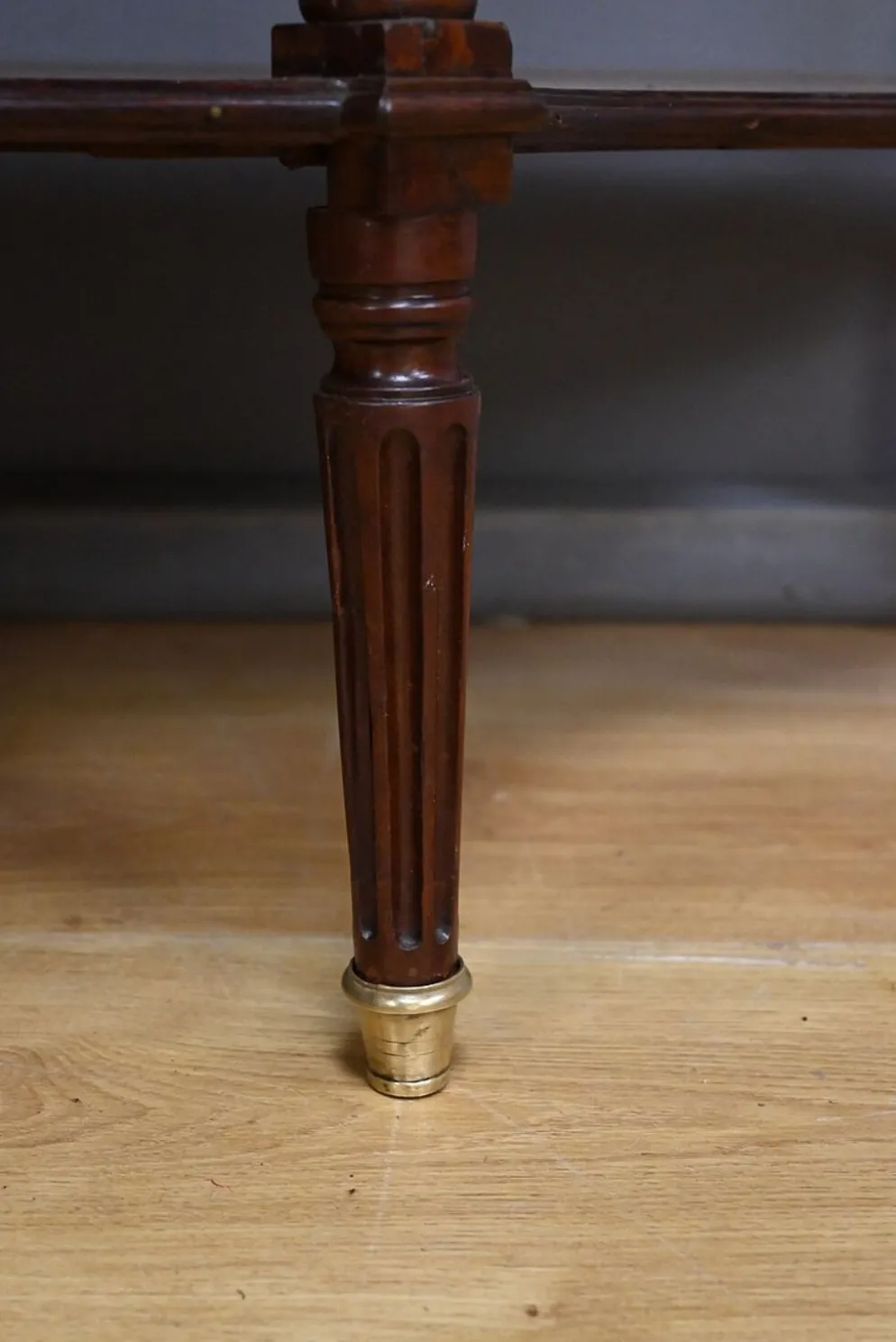 Console en acajou et marbre, époque Louis XVI – fin XVIIIe
