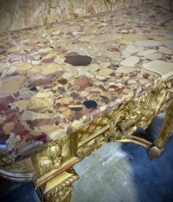 Console en bois doré
