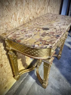 Console en bois doré