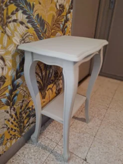 Console en bois peint coloris gris avec un plateau inférieur 1920