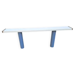 Console en laque blanche avec pieds en plastique cylindriques par Tresoldi Salvati, années 1980.