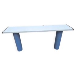 Console en laque blanche avec pieds en plastique cylindriques par Tresoldi Salvati, années 1980.