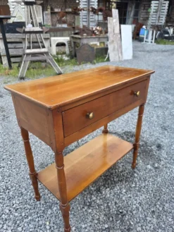 Console en merisier milieu XXème