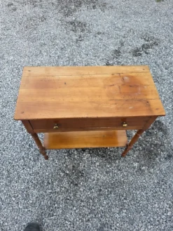 Console en merisier milieu XXème