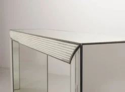 Console en miroir argenté minimaliste et exclusive, fabriquée à la main, objet d'art