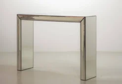 Console en miroir argenté minimaliste et exclusive, fabriquée à la main, objet d'art