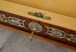 Console en placage d’acajou, style Empire – 1re partie XXe