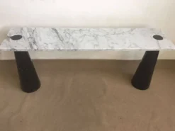 Console Eros en marbre noir et blanc par Angelo Mangiarotti pour Skipper, années 1990.