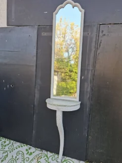 Console et miroir