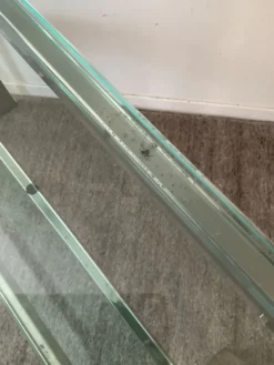 Console « G » par Belgochrom en laiton et verre des années 70