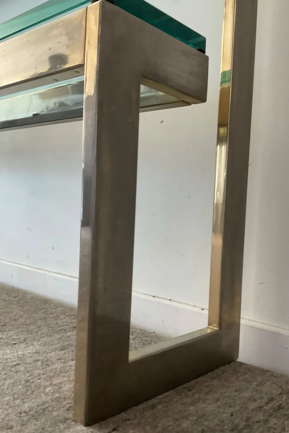 Console « G » par Belgochrom en laiton et verre des années 70