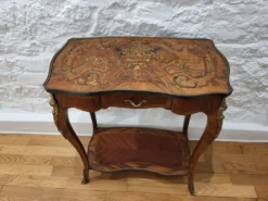 Console louis XV marqueterie