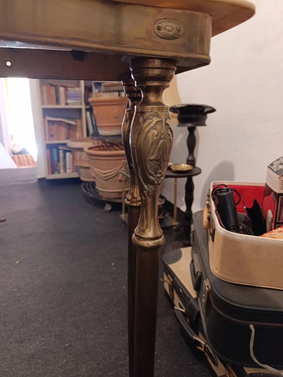 Console Mid-Century en Marbre et Laiton par Pier Luigi Colli – Italie,