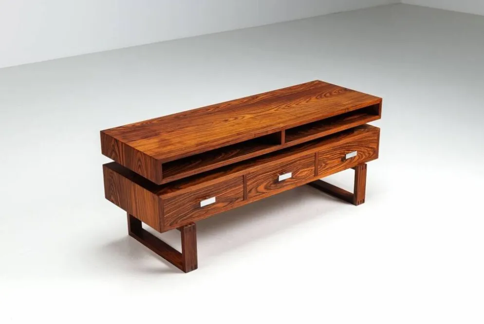 Console multimédia flottante moderne du milieu du siècle en palissandre, Danemark, 1960