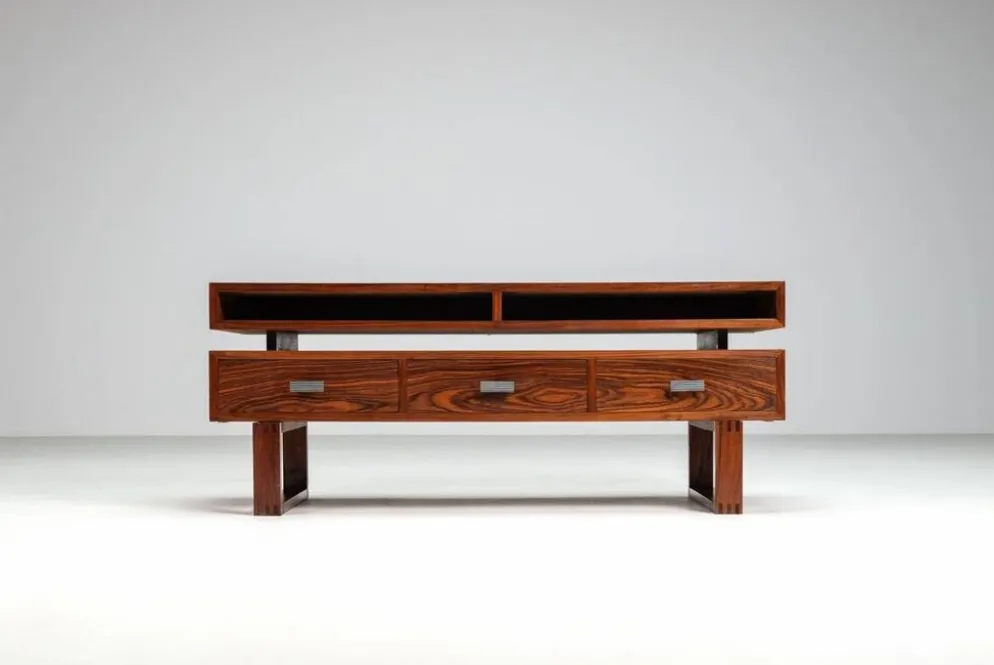 Console multimédia flottante moderne du milieu du siècle en palissandre, Danemark, 1960
