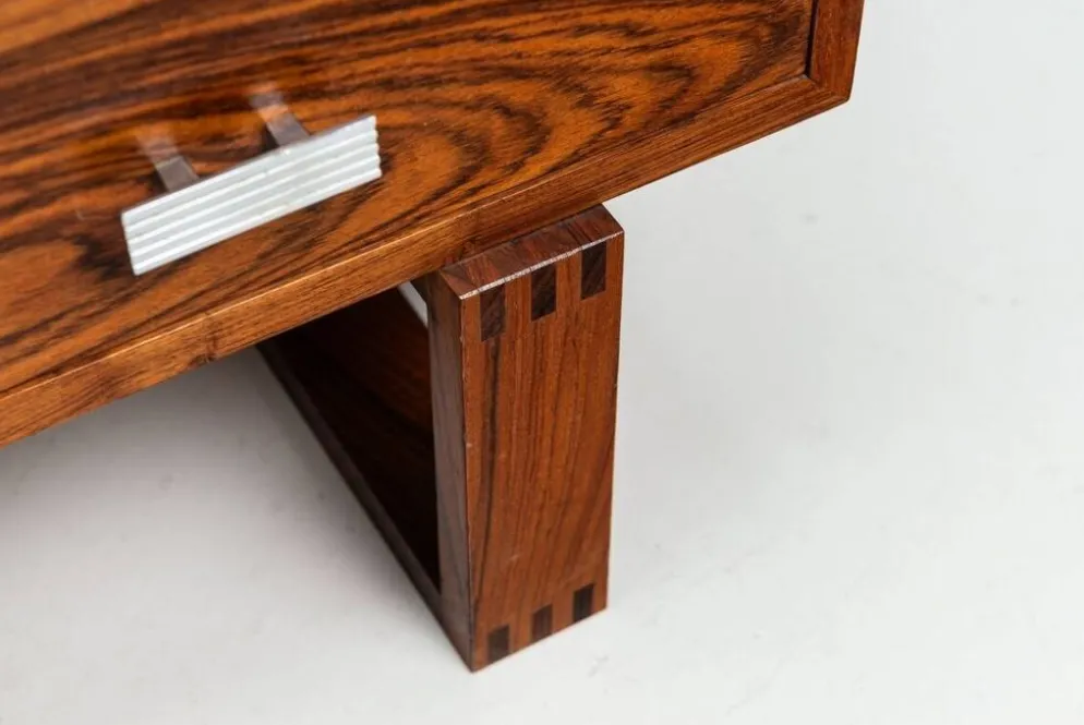 Console multimédia flottante moderne du milieu du siècle en palissandre, Danemark, 1960