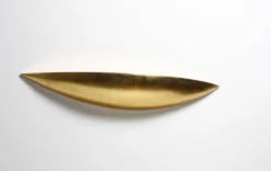 Console murale en bois et feuille d'or par Marco Bagnoli pour Memphis, années 1970.