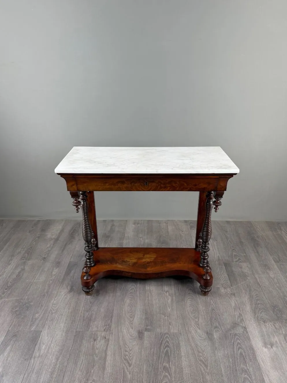 Console Napoléon III en acajou et marbre blanc, XIXe Siècle