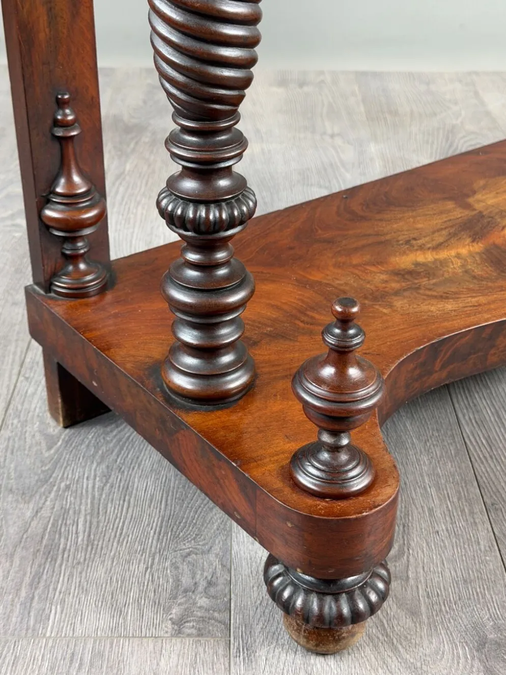 Console Napoléon III en acajou et marbre blanc, XIXe Siècle