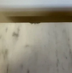 Console Napoléon III en noyer et marbre blanc