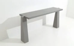 Console Pietra Serena Modèle Incas par Angelo Mangiarotti pour Skipper, années 1990.