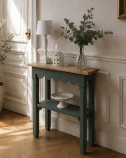 Console vintage réenchantée en vert fumé plateau en bois brut.