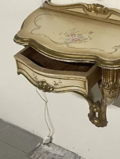 Coppia di consolle pensili con specchiera in stile Luigi XV