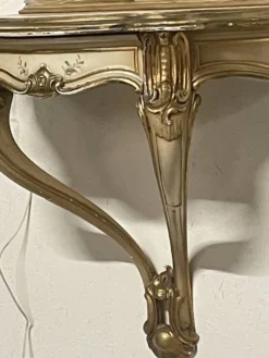 Coppia di consolle pensili con specchiera in stile Luigi XV