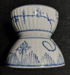 Coquetier diabolo faïence début XXème