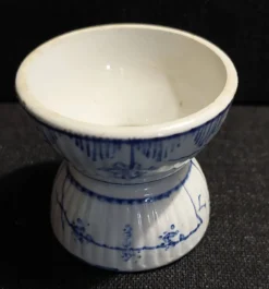 Coquetier diabolo faïence début XXème
