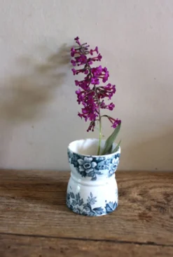 Coquetier Diabolo Terre de Fer fleurs bleu