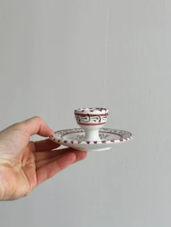 Coquetier en céramique peint à la main