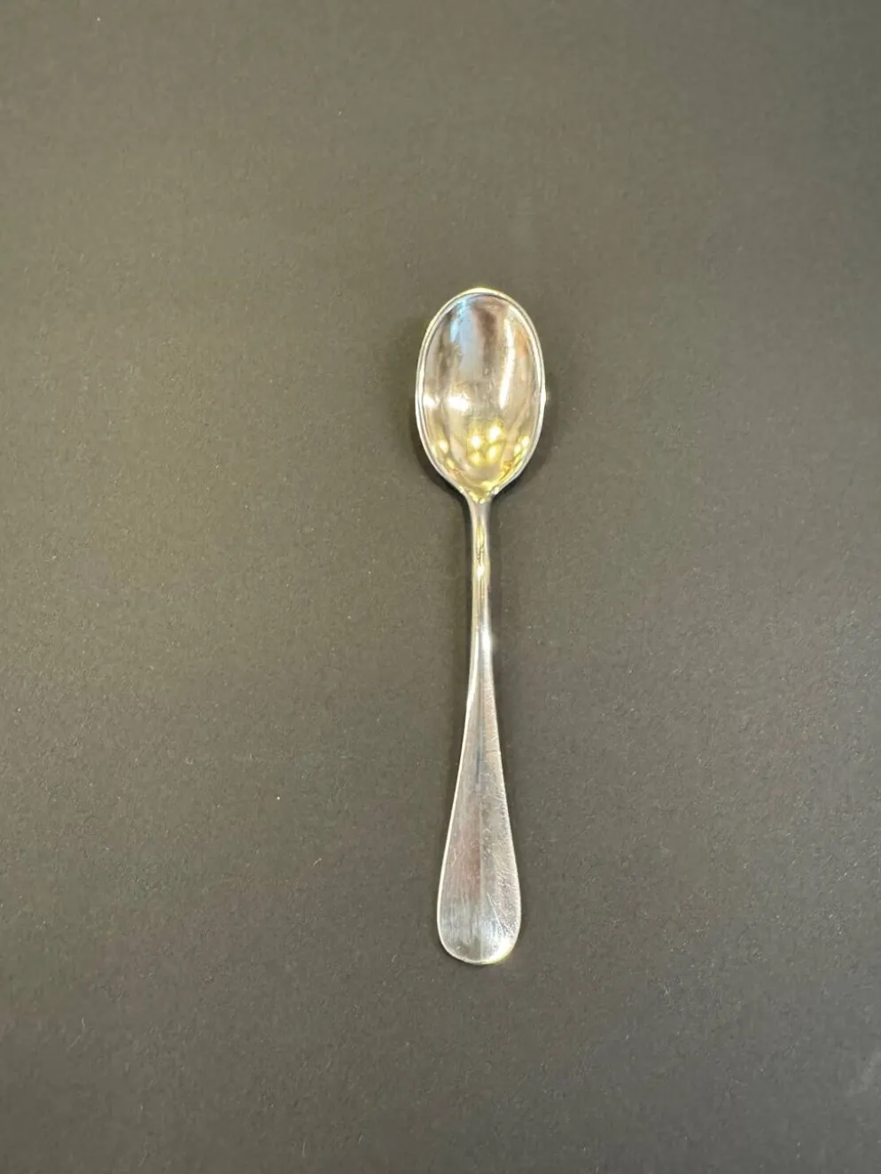 Coquetier en métal argenté