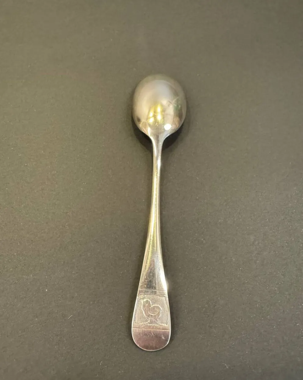 Coquetier en métal argenté