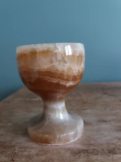 Coquetier en onyx albâtre