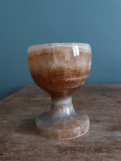 Coquetier en onyx albâtre