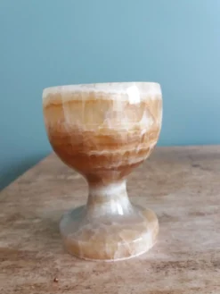 Coquetier en onyx albâtre
