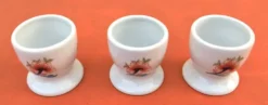 Coquetier en porcelaine Ulysse Paris pour Chanill décor floral
