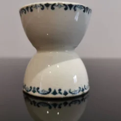 Coquetier faïence terre de fer bleu vintage
