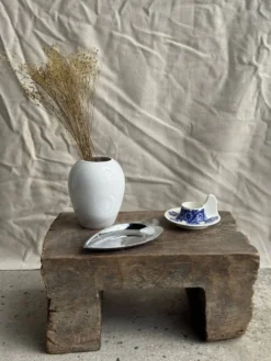 Coquetier à main bleu et blanc vintage, Pologne