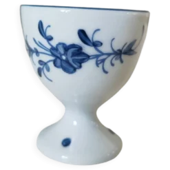 Coquetier porcelaine de Chantilly