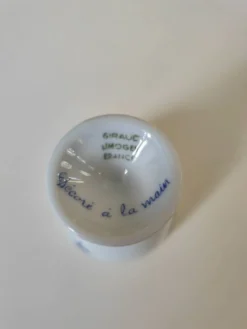Coquetier porcelaine de Chantilly