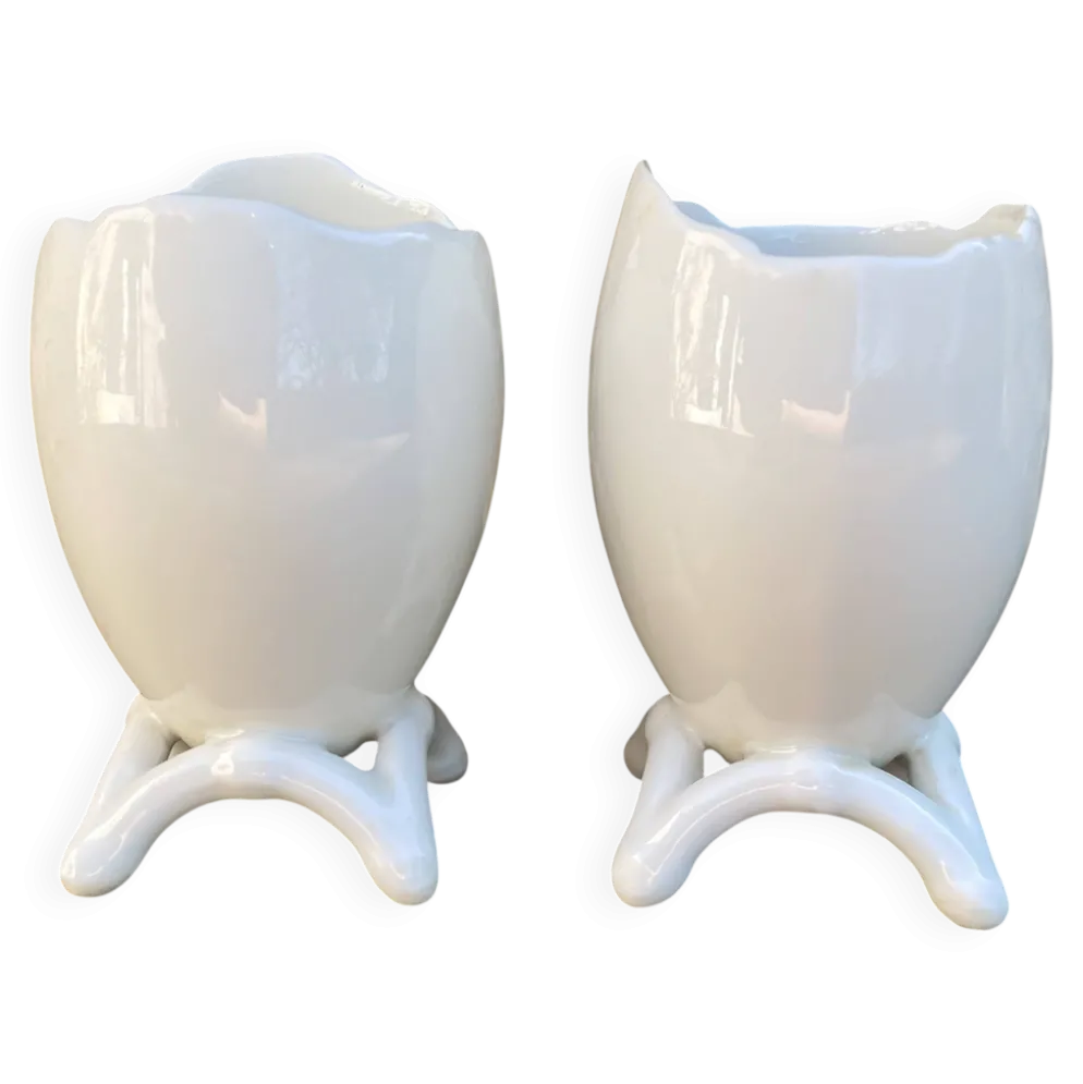 Coquetiers ancien an porcelaine forme coquille