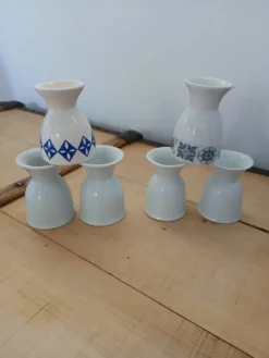 6 coquetiers anciens dépareillés